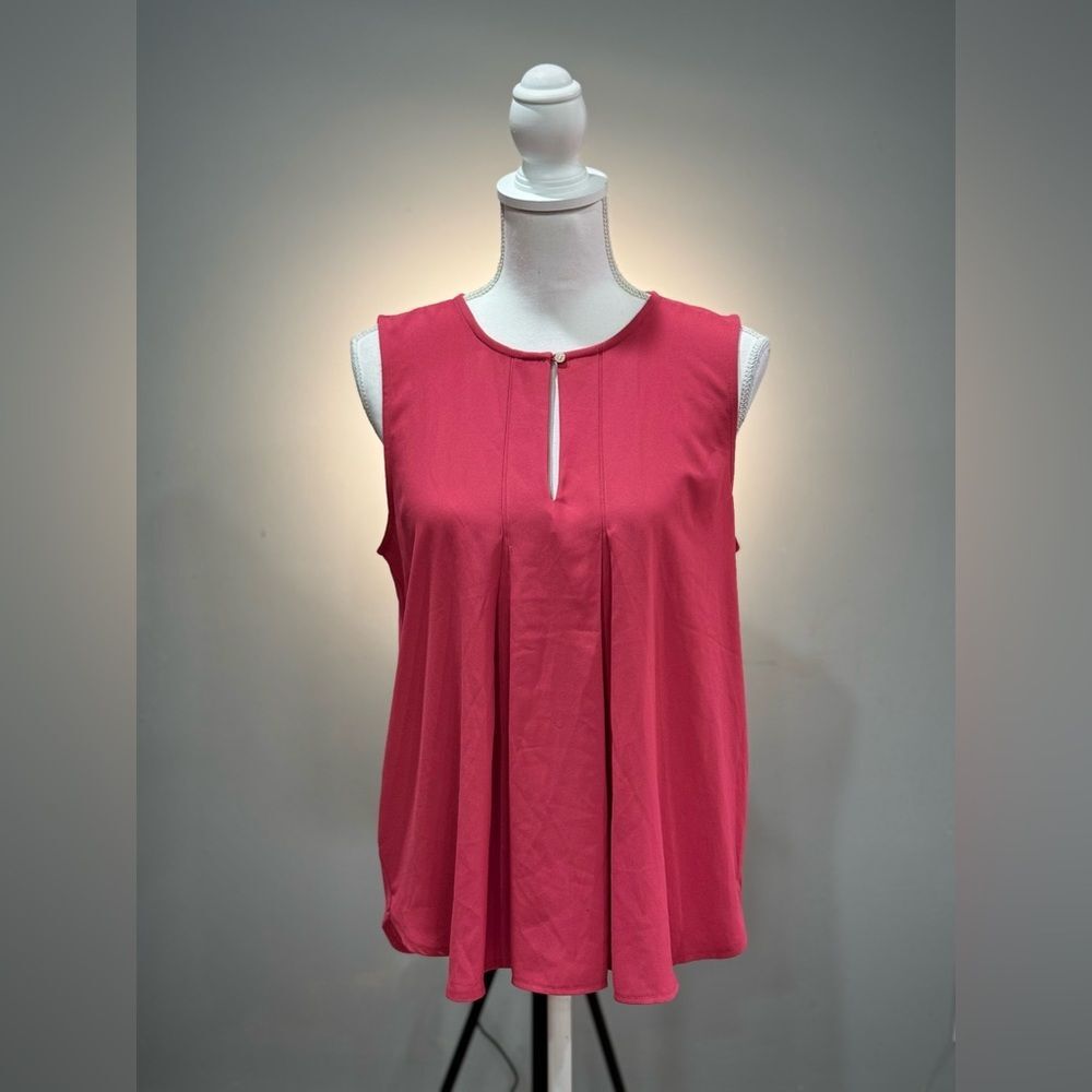 SALE! Pink Ann Taylor Sleeveless Button Blouse Size M EUC